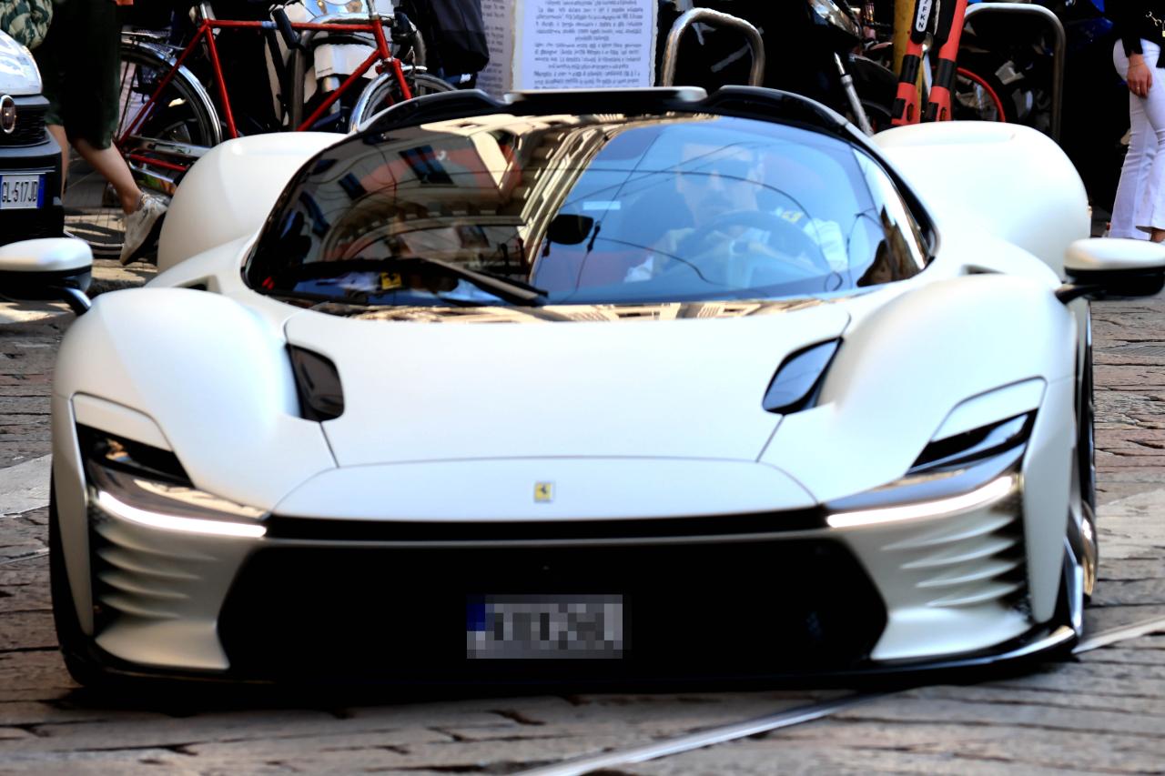 Ibrahimovic swapped his Sf90 Stradale for an amazing Daytona SP3