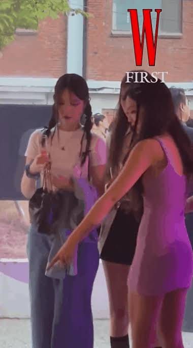 The Details On BLACKPINK Jennie's Two Beautiful Friends From The Calvin  Klein Event - Koreaboo